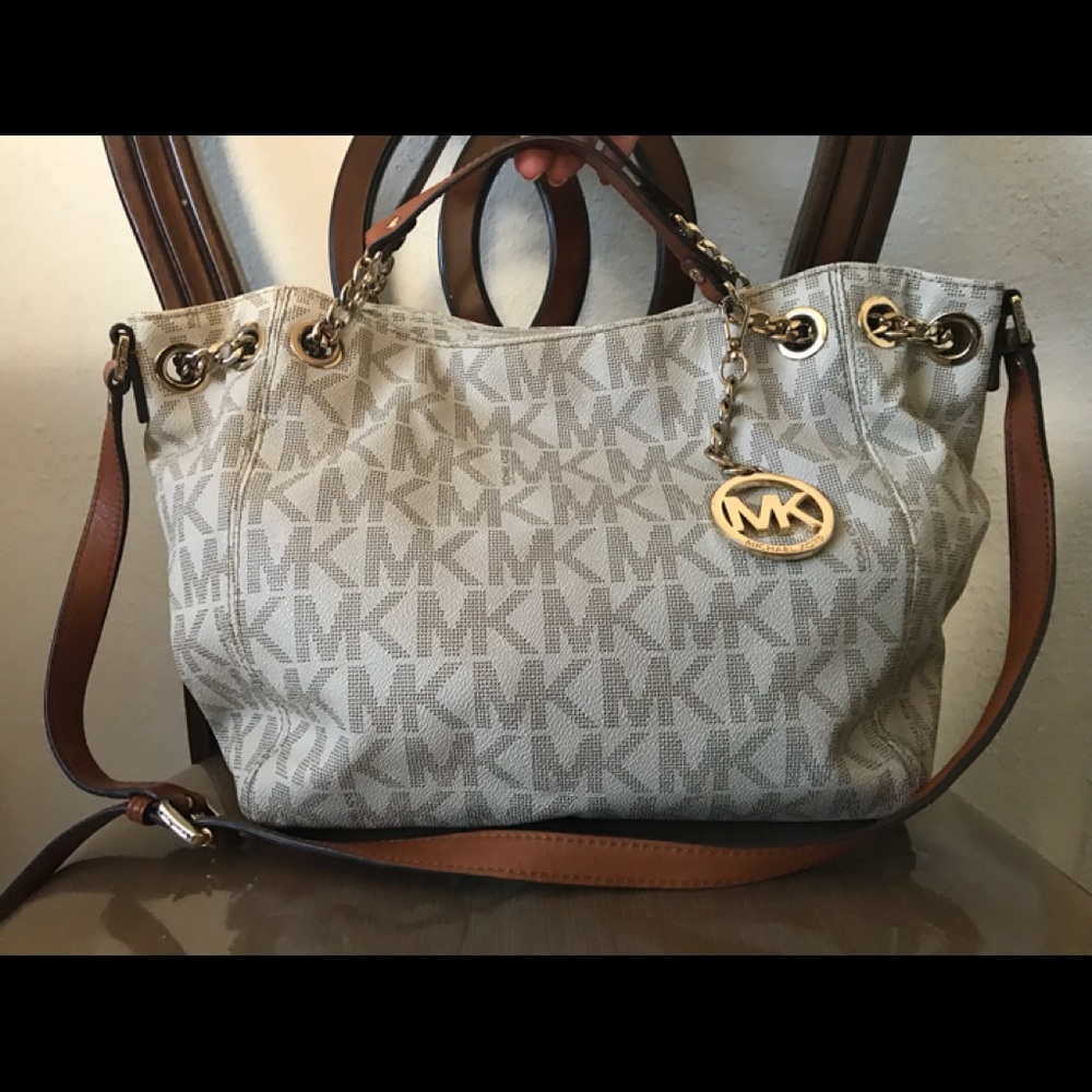 MICHAEL KORS Jet Set Medium Leather Tote